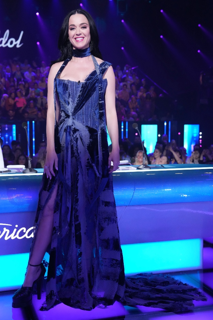 Katy Perry, American Idol, season 21, heels, high heels, black heels, leather heels, platforms, platform pumps, pumps, platform heels, Roberto Cavalli, dress, blue dress, denim dress, Fausto Puglisi, red carpet, celebrity red carpet